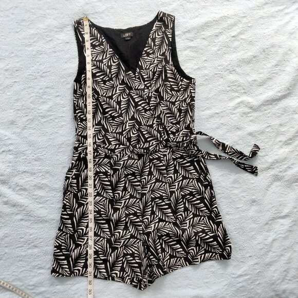 Ann Taylor LOFT Tropical Palm Print Wrap Romper Shorts Black White Sleeveless 6 - Picture 16 of 16